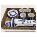 Delft blue glass items