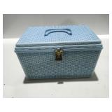 Sewing box in contents