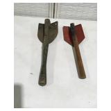 Folding camping shovels