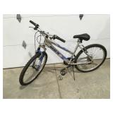 Mongoose aluminum MGX bicycle