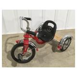 Schwinn tricycle missing one pedal
