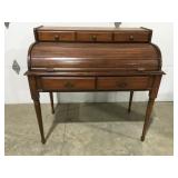 Roll top desk 39ï¿½ w x 40ï¿½ t