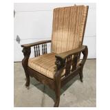 Vintage adjustable, back cushion chair