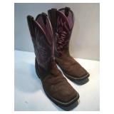 Ariat ladies, cowboy boots 8.5B