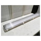 48 inch fluorescent lightbulb fixture, no bulbs