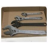4 adjustable wrenches