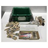 Paint brushes with tote