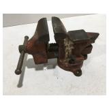 Colombian number 63 1/2 vise 3 1/2 jaws Red Arrow