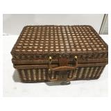 Picnic basket with pieces of felt inside