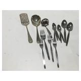 Miscellaneous flatware