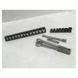 S-K tools 3/8 Drive ratchet, sockets in