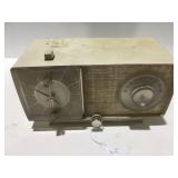 Vintage GE alarm clock, radio untested