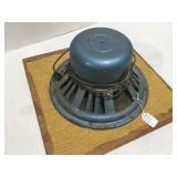 Vintage tennis speaker works