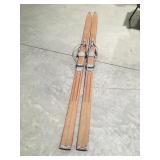 Vintage ebonite northland wood skis 83ï¿½ long