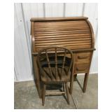 Childï¿½s roll top desk 35ï¿½ x 24ï¿½ wide
