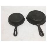2 cast iron skillets