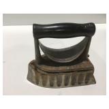 Vintage the monitor gas sad iron no tank