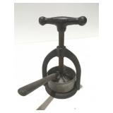 Landers Frary & Clark meat & juice press