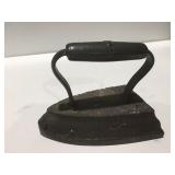 Vintage no.7 sad iron