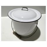 Enamelware pot with lid wood handle