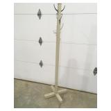 Meadow hall tree 68"