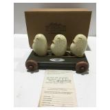 Henn pull toy Three little chick henns