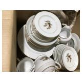 KYOTO pine cone  China set