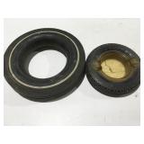 Vintage tire ashtrayGlass cracked