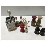 Salt & pepper shakers