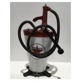 Vintage service station fluid dispenser