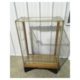 Vintage display case glass shelves 40ï¿½ x 24 1/2ï¿½