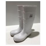 Boss size 8 rubber boots
