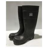 Boss size 9 rubber boots