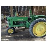 John Deere B