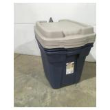 3 Rubbermaid totes