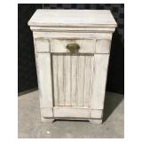 Wood trash bin