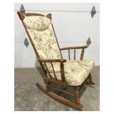Wood rocker with pads