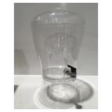 Plastic beverage dispenser 19ï¿½ tall