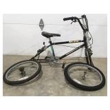 Hutch 20 inch boys bicycle needs work