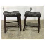 2 padded stools