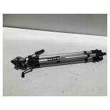 Slik SM 300 tripod