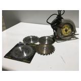 Skilsaw 2 1/4 hp circular saw with extra blades