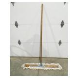 36 inch dust broom