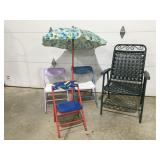 Lawn chair & 3 metal childrenï¿½s chairs with