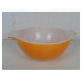 Vintage Pyrex Cinderella 1-1.5 Qt Mixing Bowl
