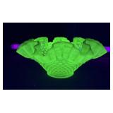 Fenton Emerald Green Opalescent Uranium  Bowl
