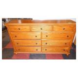 Nice Large Oak Dresser Chest of Drawers