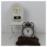 Lot Retro Victorian Style Quartz Desk Clocks