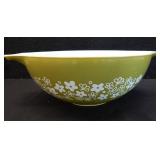 Vtg  Pyrex Mixing Bowl'Spring Blossom Green'