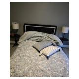 Paisley Queen Size Comforter & Pillows